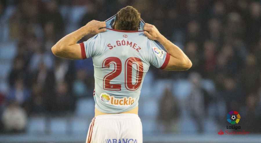 Sergi Gómez contra el Villarreal 2017